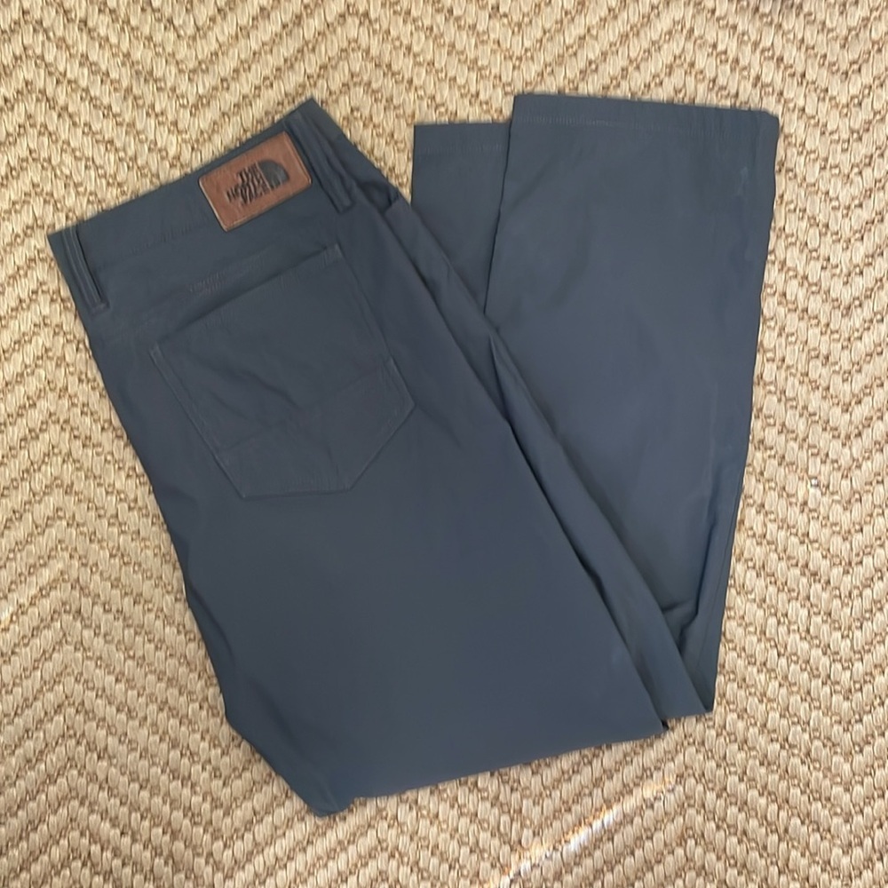 The North Face - Outdoor Wide Legged Baggy Charcoal Pants 34